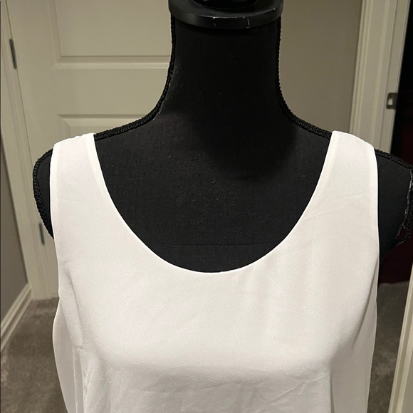 Cato Elegant White Sleeveless Tank Top - Picture 3 of 8